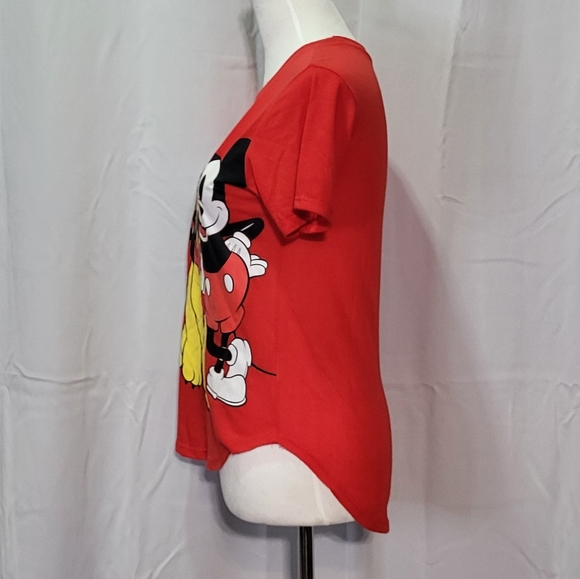 Disney Juniors Red Short Sleeve Mickey Mouse Graphic T-Shirt Size Small (3/5) - Picture 9 of 12